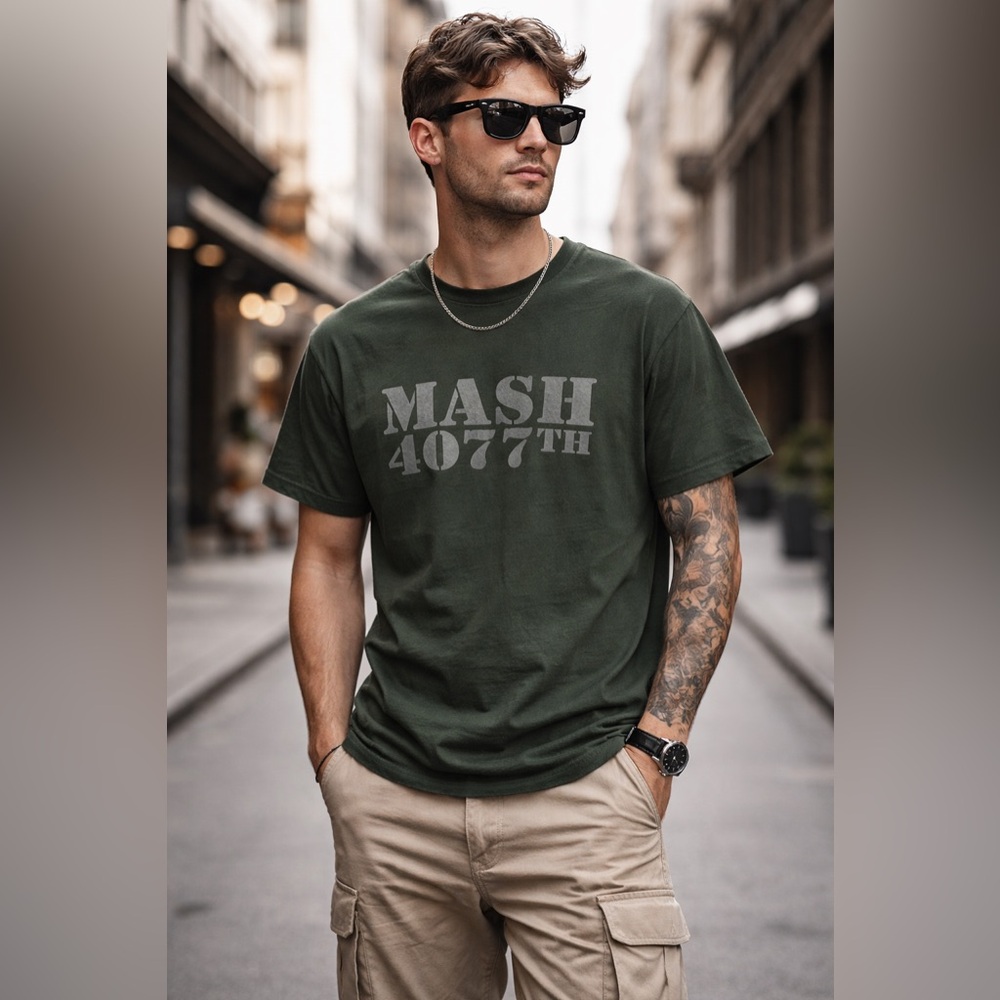 MASH 4077th Small Shirt Classic Vintage TV USA Army Hospital 70s Retro Military